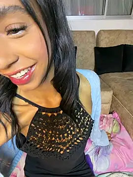 Snapshot of xenia_golden chatting on 04/29/26, 12:09 xenia golden online show from 04/29/26, 12:09
