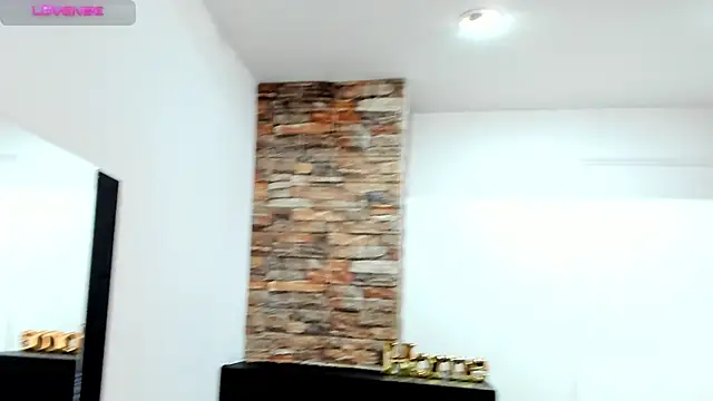  AlejaCruz  online show from 11/11/25, 07:25