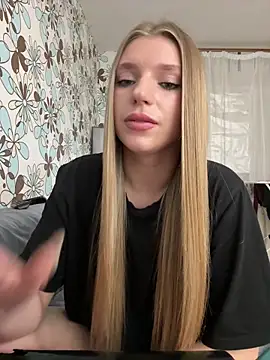 adel secret online show from 04/08/26, 08:20