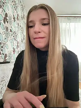 Snapshot of adel_secret chatting on 04/30/26, 11:05 adel secret online show from 04/30/26, 11:05