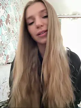 Snapshot of adel_secret chatting on 05/03/26, 11:38 adel secret online show from 05/03/26, 11:38