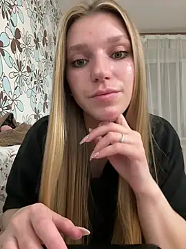 Snapshot of adel_secret chatting on 05/20/26, 07:20 adel secret online show from 05/20/26, 07:20
