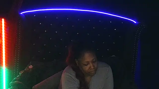 Snapshot of msyvette1970@xh chatting on 03/15/26, 06:03 msyvette1970xh online show from 03/15/26, 06:03