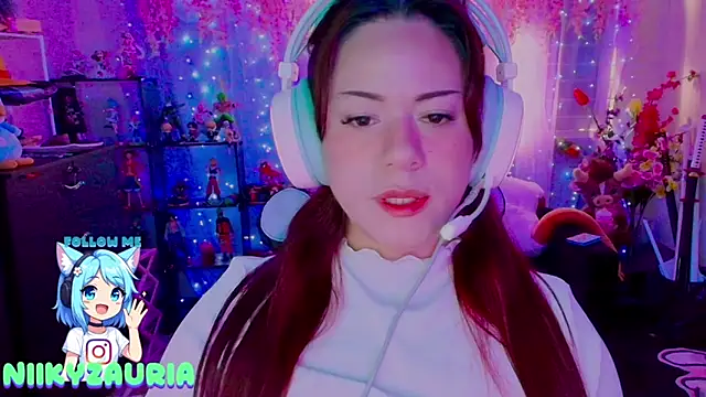 Snapshot of _niiky chatting on 06/01/26, 03:58 niiky online show from 06/01/26, 03:58
