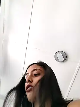 cleopatra-phaedra online show from 02/07/25, 09:05