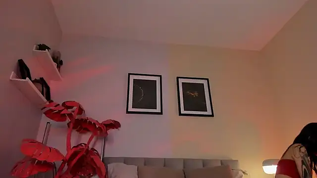 Violetta Nur online show from 03/25/26, 10:16