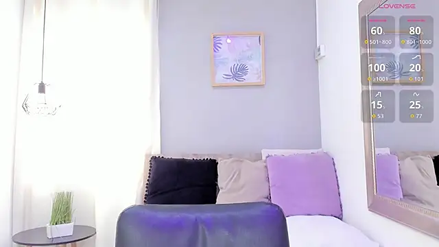  LaraMom  online show from 02/18/26, 07:43