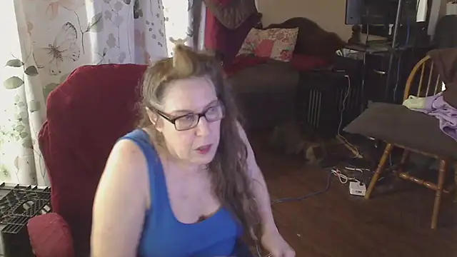 Snapshot of Ireallysquirt chatting on 06/11/26, 04:10 Ireallysquirt online show from 06/11/26, 04:10