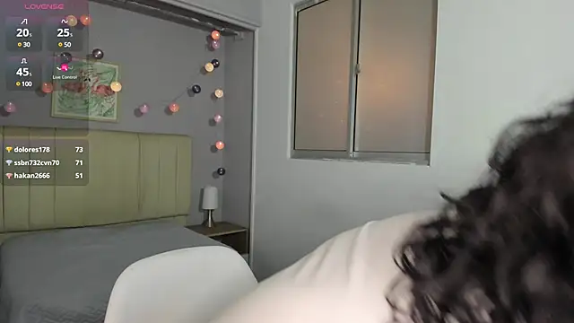 ema saenz online show from 02/21/25, 08:05