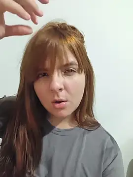 Snapshot of Bruninha_Hot10 chatting on 03/01/26, 05:53 Bruninha Hot10 online show from 03/01/26, 05:53