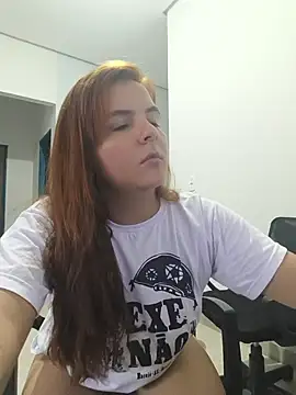 Snapshot of Bruninha_Hot10 chatting on 03/14/26, 09:09 Bruninha Hot10 online show from 03/14/26, 09:09