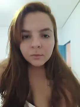 Snapshot of Bruninha_Hot10 chatting on 05/08/26, 05:40 Bruninha Hot10 online show from 05/08/26, 05:40