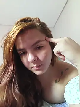 Snapshot of Bruninha_Hot10 chatting on 05/16/26, 01:43 Bruninha Hot10 online show from 05/16/26, 01:43