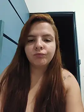 Snapshot of Bruninha_Hot10 chatting on 05/17/26, 03:15 Bruninha Hot10 online show from 05/17/26, 03:15