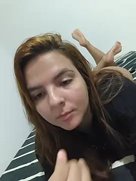 Snapshot of Bruninha_Hot10 chatting on 05/31/26, 01:14 Bruninha Hot10 online show from 05/31/26, 01:14