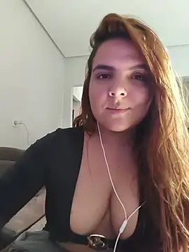Snapshot of Bruninha_Hot10 chatting on 06/27/26, 12:22 Bruninha Hot10 online show from 06/27/26, 12:22