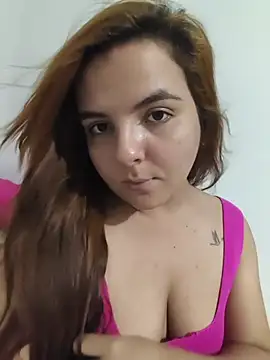 Snapshot of Bruninha_Hot10 chatting on 07/05/26, 11:23 Bruninha Hot10 online show from 07/05/26, 11:23