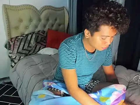 asian sweetboy online show from 12/05/25, 05:31