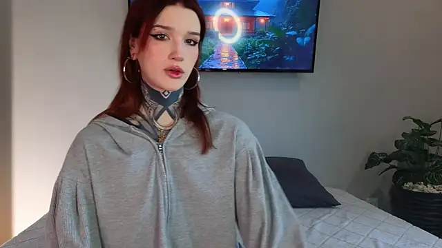 Snapshot of SophieInkk chatting on 11/12/25, 05:52 SophieInkk online show from 11/12/25, 05:52