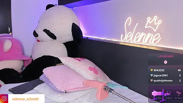 selenne schmitt online show from 03/17/25, 09:45