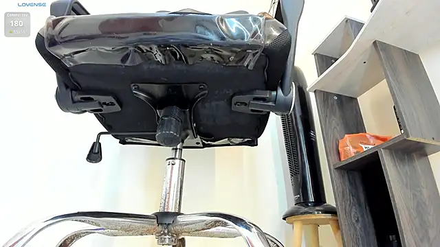 victoria Christie online show from 09/24/25, 10:07