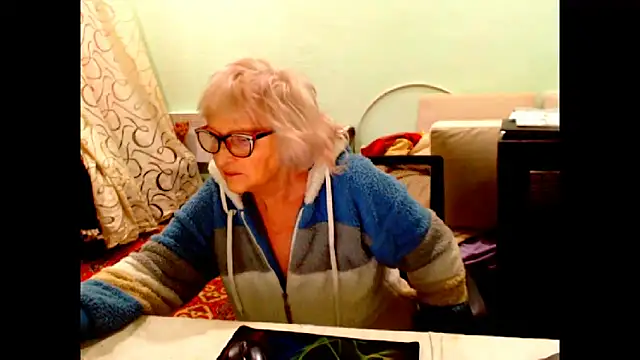 Natali7634 online show from 12/19/25, 09:00