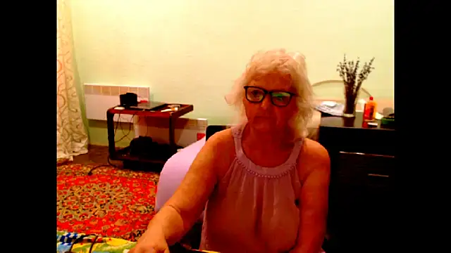 Snapshot of Natali7634 chatting on 06/20/26, 04:15 Natali7634 online show from 06/20/26, 04:15