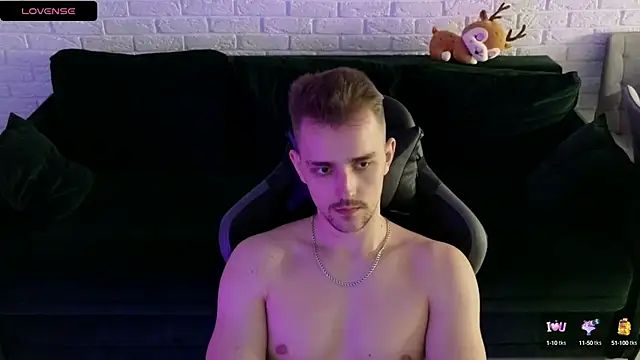 Larstar01 online show from 01/08/25, 07:24