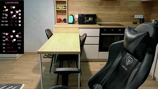 Larstar01 online show from 01/18/25, 05:59