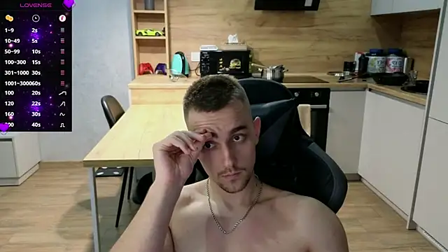 Larstar01 online show from 02/20/25, 05:29