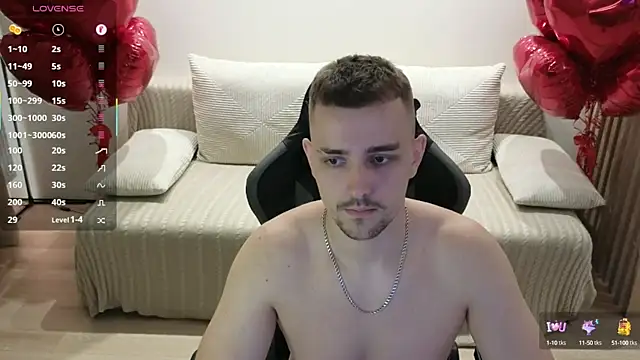 Larstar01 online show from 10/05/25, 08:07