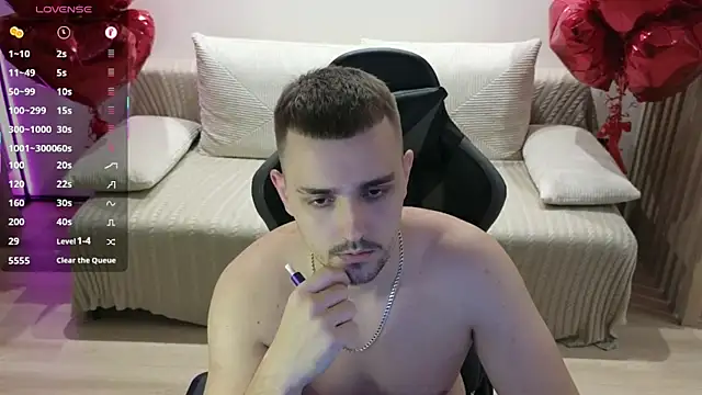 Larstar01 online show from 11/06/25, 12:22