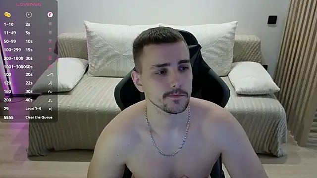 Larstar01 online show from 11/23/25, 11:59