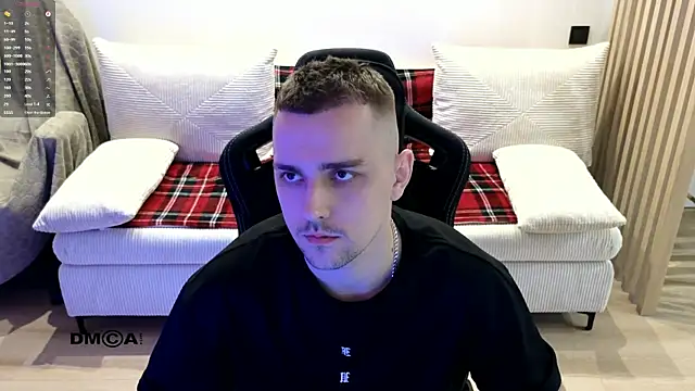 Larstar01 online show from 02/28/26, 10:44