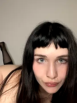 Snapshot of CherryCrystall chatting on 10/06/25, 02:03 CherryCrystall online show from 10/06/25, 02:03