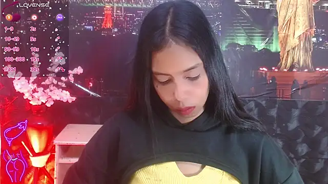 Snapshot of Catalella_Ar chatting on 05/19/26, 03:35 Catalella Ar online show from 05/19/26, 03:35