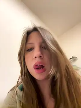 Sashabunny online show from 12/18/25, 04:57