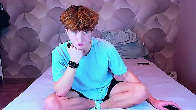 Ian Flor online show from 12/05/25, 12:36