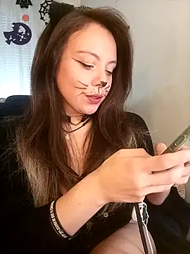 Kimiechanuwu online show from 10/21/25, 04:30