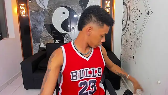 Hottwinkguys online show from 02/05/25, 11:28