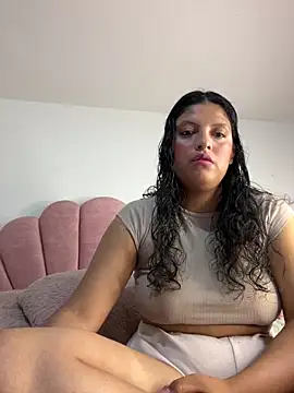 tati  22 online show from 11/05/25, 05:02