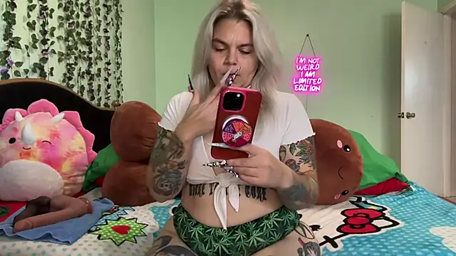 CherryBombBomb online show from 07/26/26, 06:48