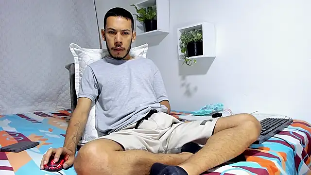 Aronxxs online show from 02/06/25, 10:15