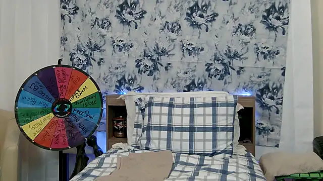 Snapshot of Morgan_Shipley chatting on 12/13/24, 08:04 Morgan Shipley online show from 12/13/24, 08:04