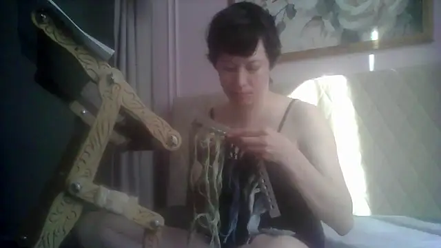 SunElizabeth online show from 05/18/26, 04:07