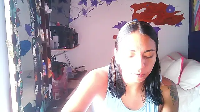 Snapshot of arlette_sweet01 chatting on 06/11/26, 02:15 arlette sweet01 online show from 06/11/26, 02:15