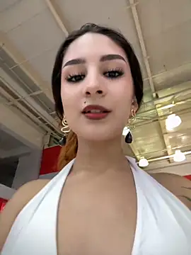 Mon Cherry online show from 11/11/25, 01:05