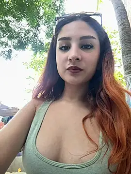 Mon Cherry online show from 12/14/25, 01:38