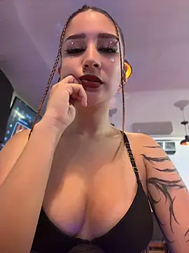 Mon Cherry online show from 04/30/26, 01:23