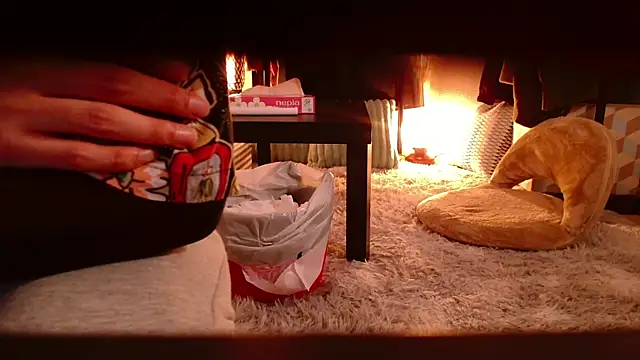 Snapshot of Ashinaga_oj chatting on 01/12/25, 03:25 Ashinaga oj online show from 01/12/25, 03:25